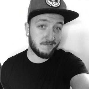 Meet your Posher, Leroy